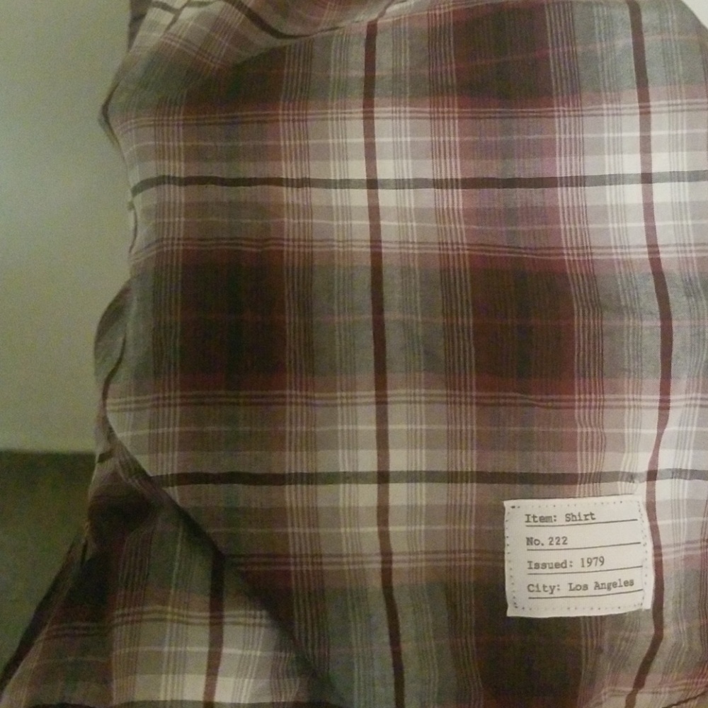 Shirt - Picture 4 of 4